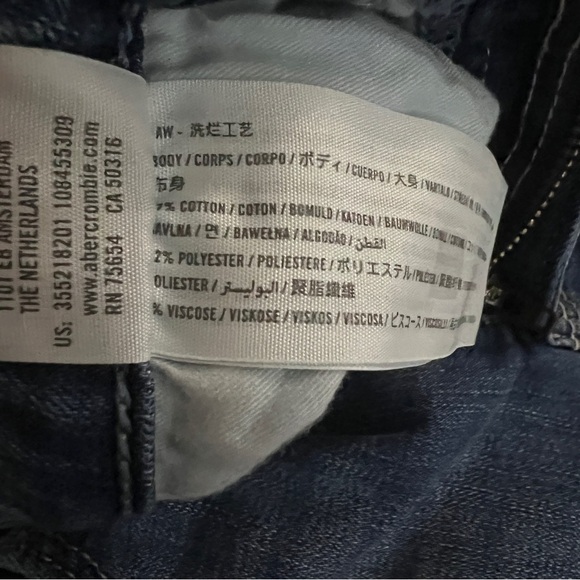 Hollister Ultra High-Rise Super Skinny Soft Stretch Distressed Jeans Size 1R - Picture 7 of 7